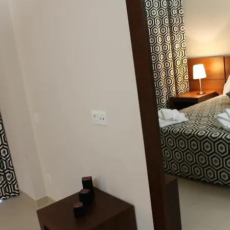 Herdade Dos Salgados,t2 13a 3a,vila Lagoas